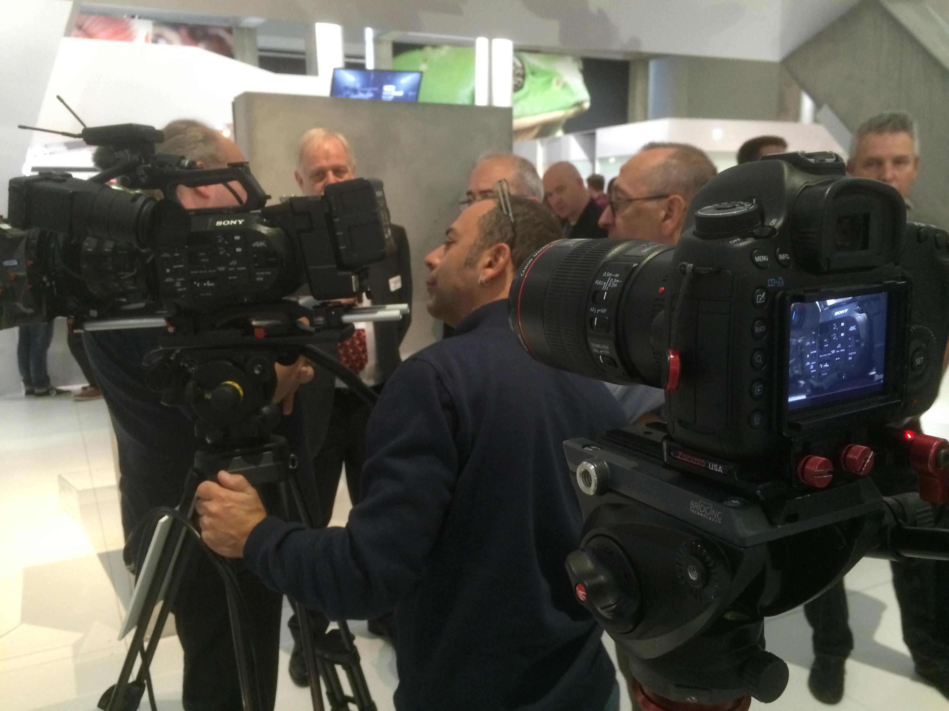 adam plowden videography at ibc show 2014 canon 100mm macro l series sony professional interview