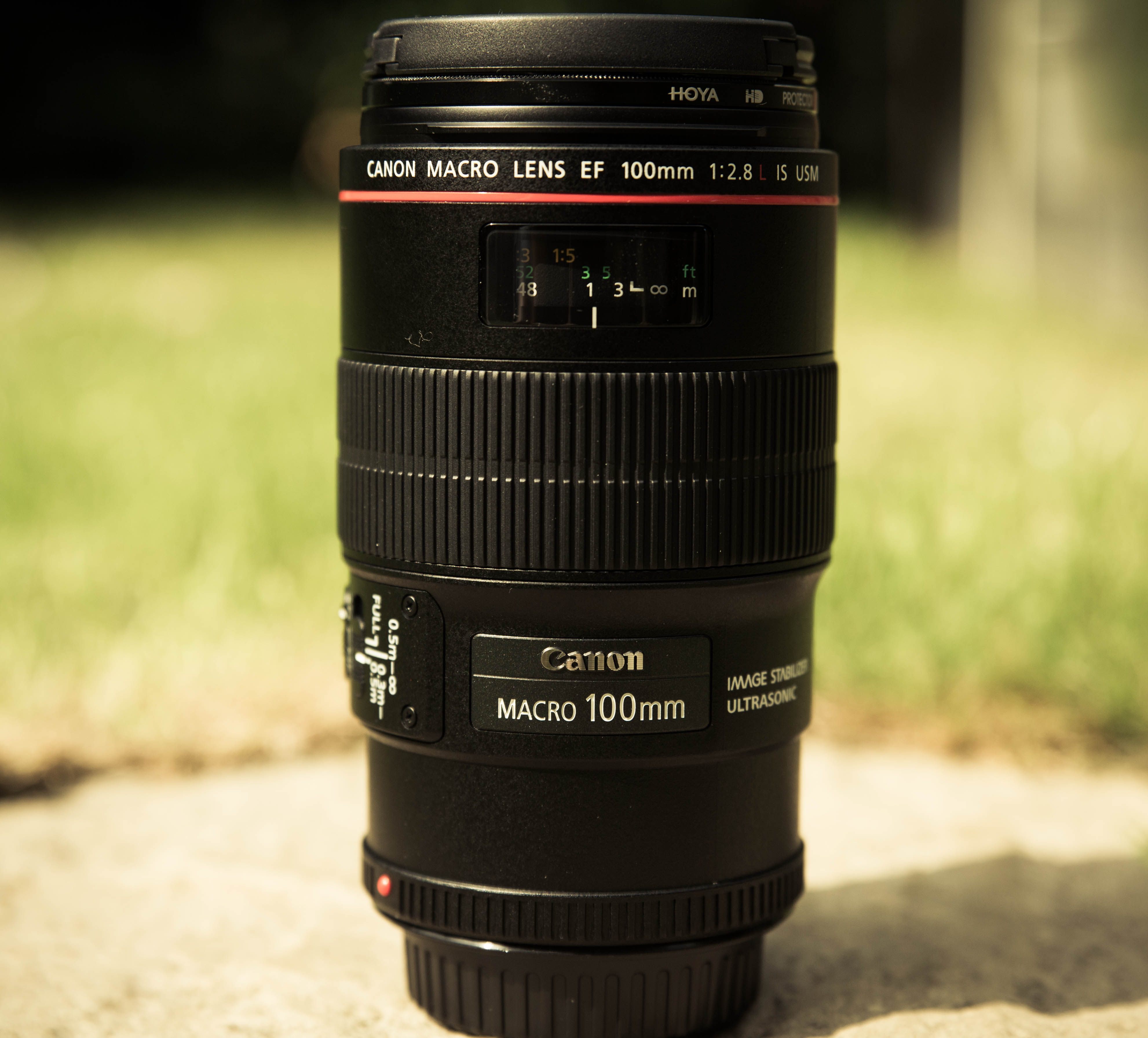 Canon 100mm f/2.8L macro lens